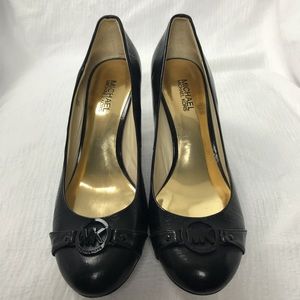 🌻Michael Kors Black Heels.